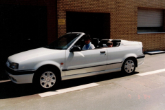 R-19-weiss-Cabrio-002